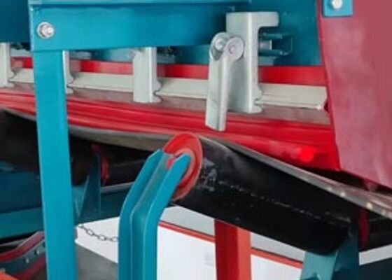 Polyurethane Conveyor Dust Seal Board Flexible PU Bulk Material Handling Conveyor