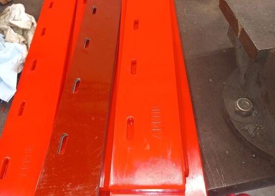 Urethane Skirting Board High Tear Resistance Mining Conveyor Dust Suppression Strip