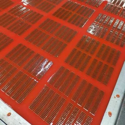 30mm ضخامت Polyurethane Screen Mat با قطر سیم 1.5mm برای مقاومت در لباس در معدن