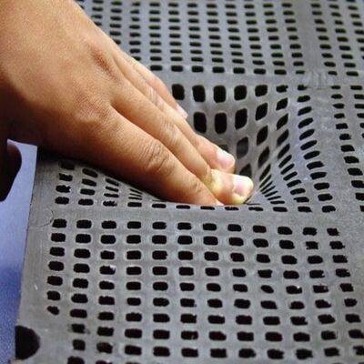 غربالگری 60 * 12mm پنل صفحه نمایش لاستیکی تعویض مولتوتیک برای صنعت معدن